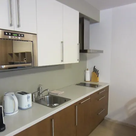 Family Resident S Terasou, Garazi, Kuchynskou Linkou, Vhodne I Pro Rodiny S Detmi, U Sjezdovky Pro Deti, Bobove Drahy, Free Garage, Free Wifi, Vyhled Do Zahrady S Posezenim Na Terase, Detske Hriste V Arealu * Harrachov