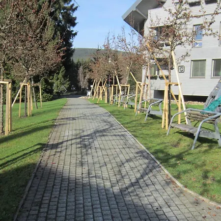 Apartamento Family Resident S Terasou, Garáží, Kuchyňskou Linkou, Vhodné I Pro Rodiny S Dětmi, U Sjezdovky Pro Děti, Bobové Dráhy, Free Parking, Free Wifi, Výhled Do Zahrady S Posezením Na Terase, Dětské Hřiště V Areálu Harrachov