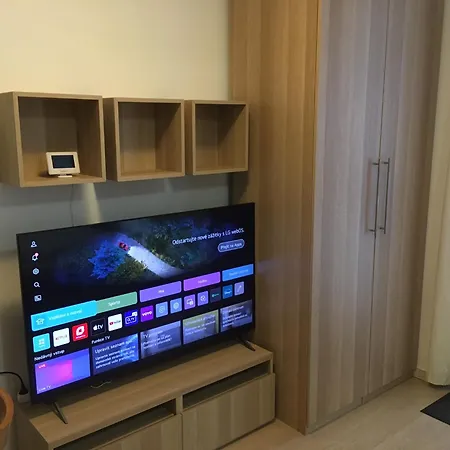 Family Resident S Terasou, Garazi, Kuchynskou Linkou, Vhodne I Pro Rodiny S Detmi, U Sjezdovky Pro Deti, Bobove Drahy, Free Garage, Free Wifi, Vyhled Do Zahrady S Posezenim Na Terase, Detske Hriste V Arealu Harrachov