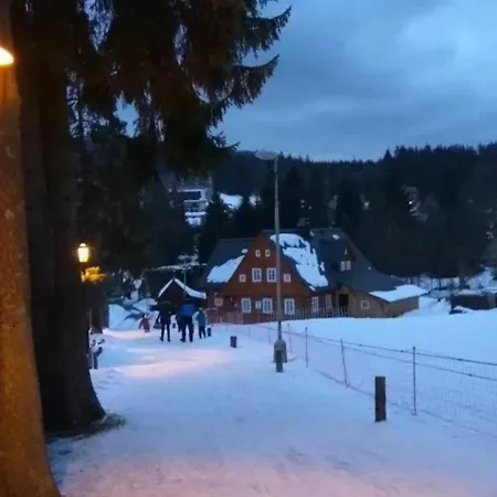 Family Resident S Terasou, Garazi, Kuchynskou Linkou, Vhodne I Pro Rodiny S Detmi, U Sjezdovky Pro Deti, Bobove Drahy, Free Garage, Free Wifi, Vyhled Do Zahrady S Posezenim Na Terase, Detske Hriste V Arealu