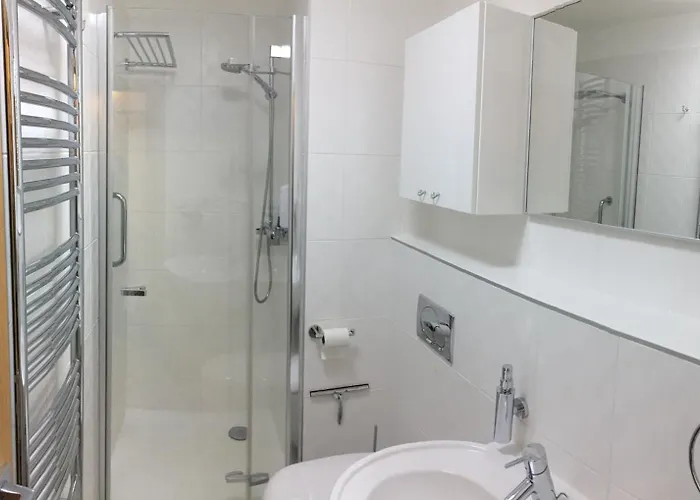 Family Resident S Terasou, Garazi, Kuchynskou Linkou, Vhodne I Pro Rodiny S Detmi, U Sjezdovky Pro Deti, Bobove Drahy, Free Garage, Free Wifi, Vyhled Do Zahrady S Posezenim Na Terase, Detske Hriste V Arealu Apartment *